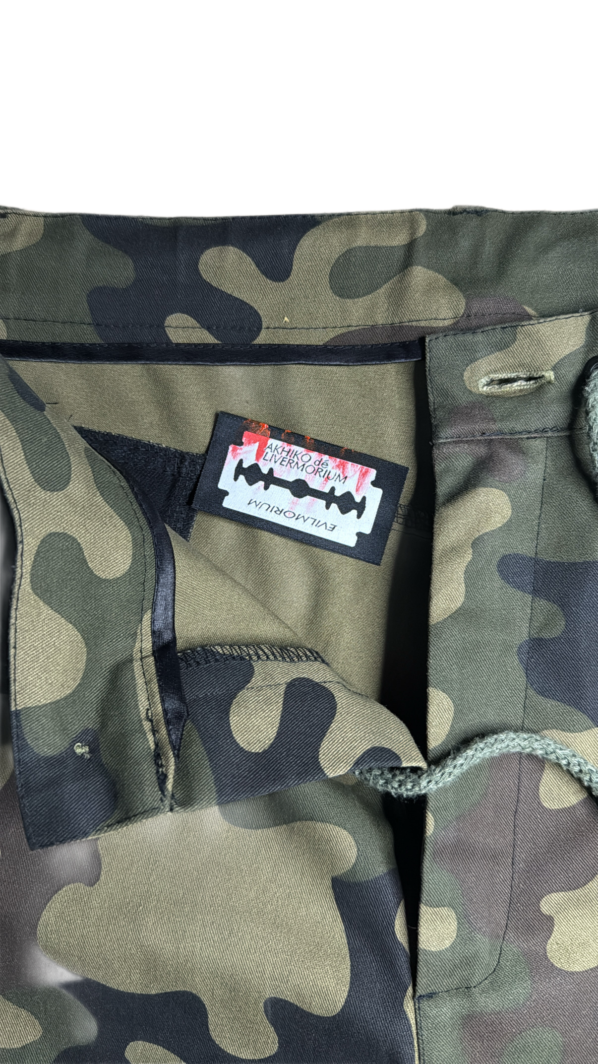 BADFRIEND shorts
