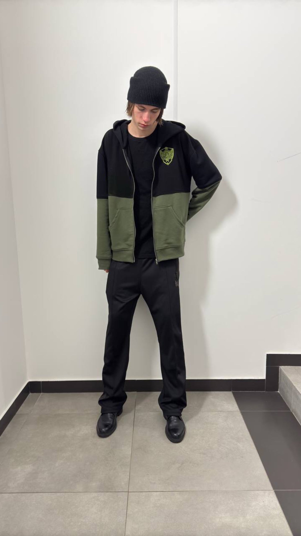 13 ZIP HOODIE