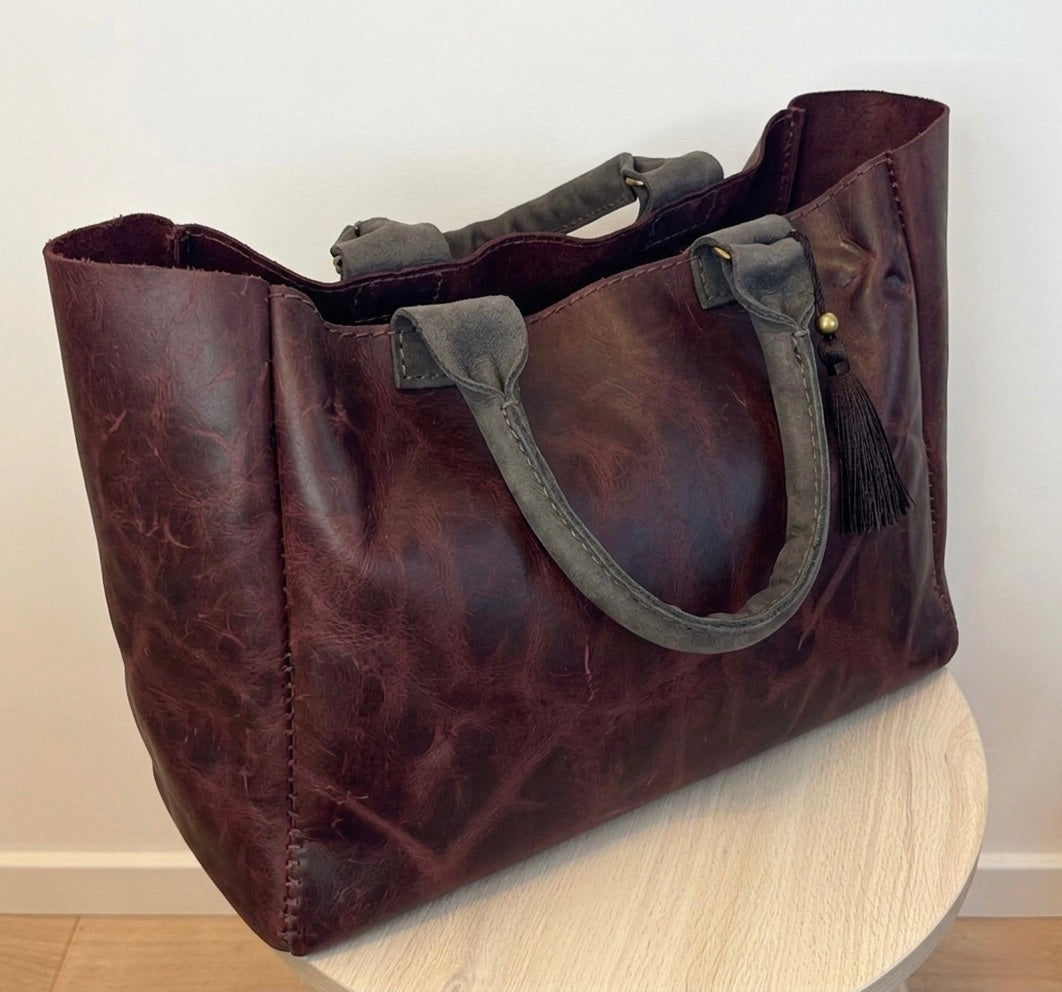 Bull skin bag (limited 1/1)
